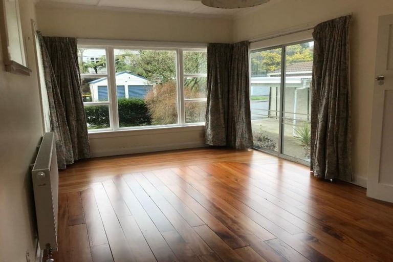 Photo of property in 67 Standen Street, Karori, Wellington, 6012