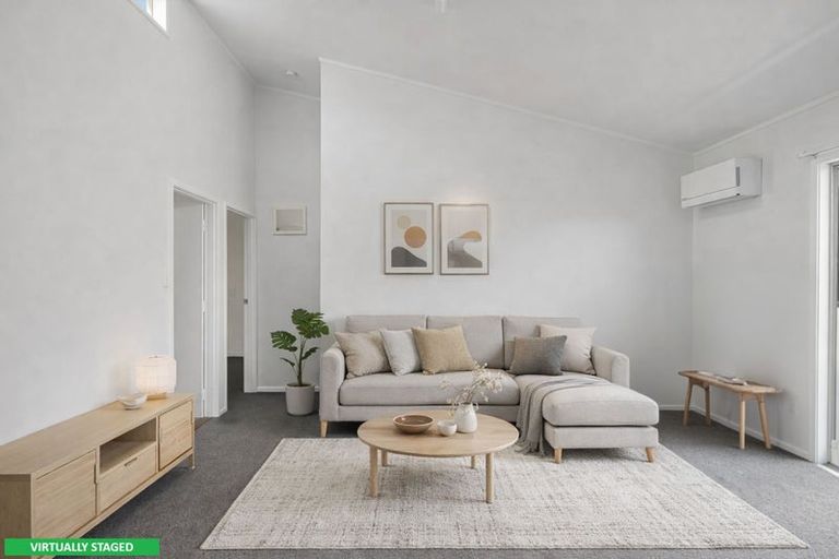 Photo of property in 2/33 Grassways Avenue, Pakuranga, Auckland, 2010