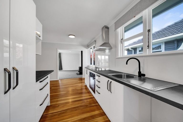 Photo of property in 275 South Road, Hawera, 4610