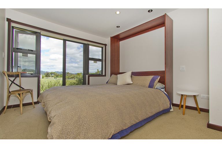 Photo of property in 10 Hei Esplanade, Whitianga, 3510