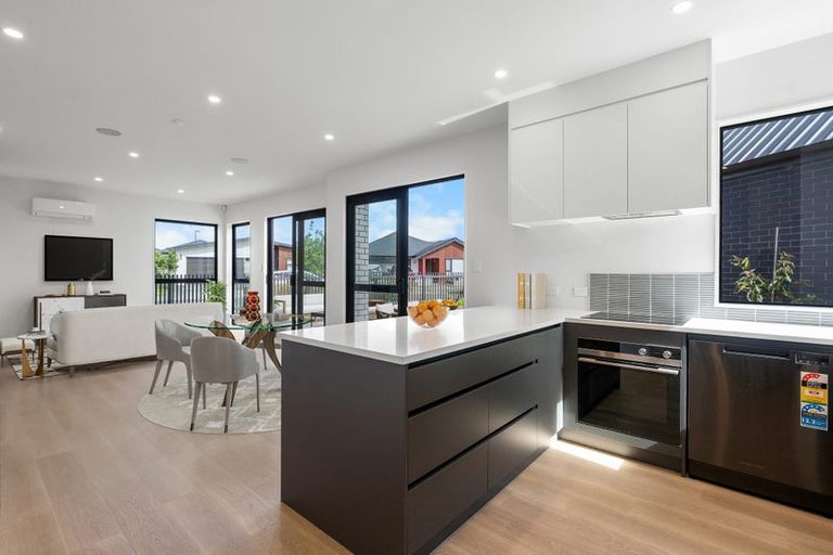 Photo of property in 4 Zadar Street, Kumeu, 0810