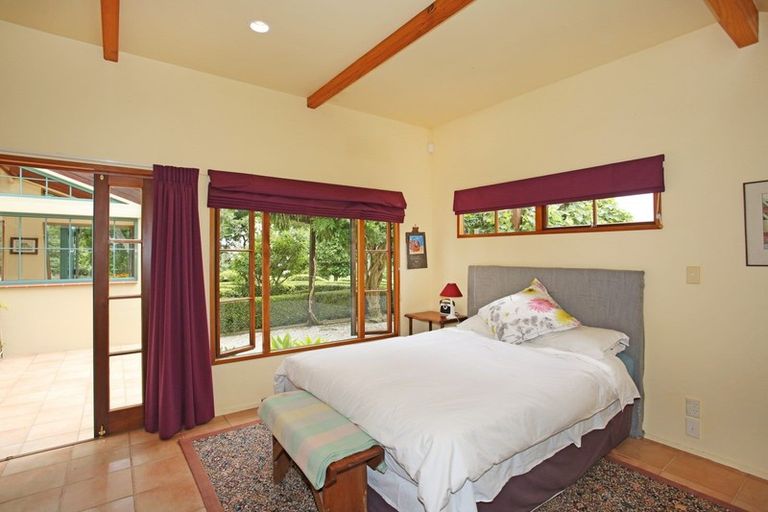 Photo of property in 22 Ewen Place, Karaka, Papakura, 2580