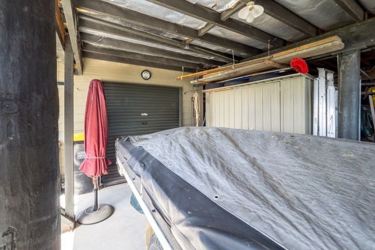 Photo of property in 17 Adams Road, Thornton Bay, Thames, 3575