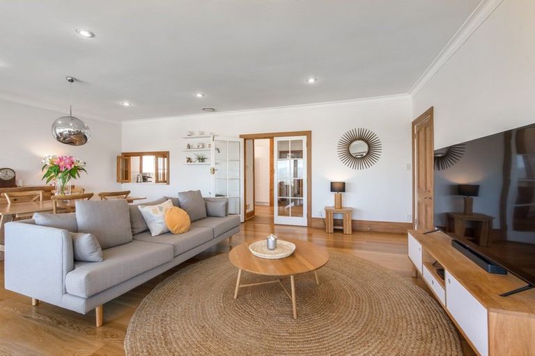 Photo of property in 33 Karepa Street, Brooklyn, Wellington, 6021