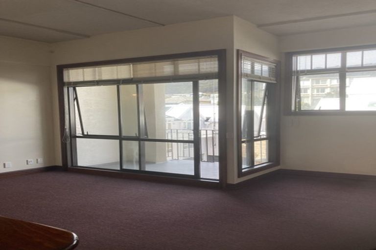 Photo of property in Pirie Street Townhouses, 28/35u Pirie Street, Mount Victoria, Wellington, 6011