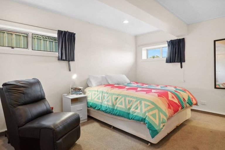 Photo of property in 154 Easther Crescent, Kew, Dunedin, 9012