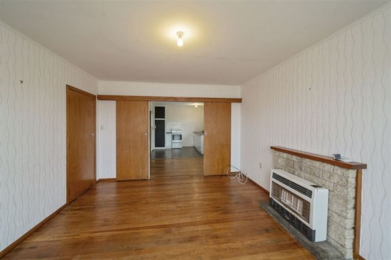 Photo of property in 5 Murray Avenue, Hawera, 4610