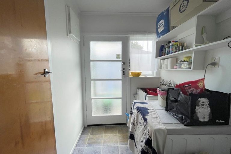 Photo of property in 11 Helleur Road, Massey, Auckland, 0614