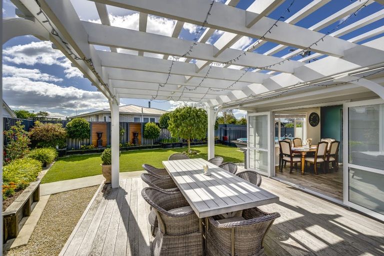 Photo of property in 35 Holyrood Street, Taradale, Napier, 4112