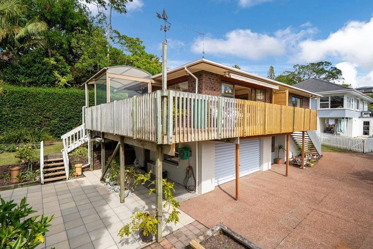 Photo of property in 2/13 Coronation Road, Hillcrest, Auckland, 0627