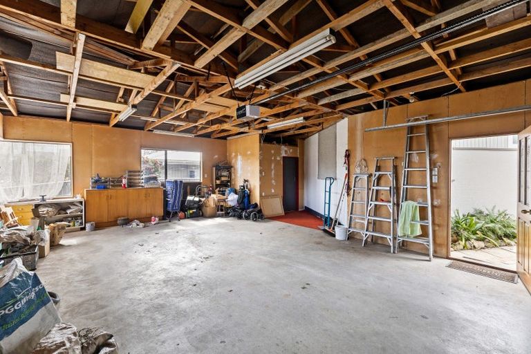 Photo of property in 164 Limbrick Street, Terrace End, Palmerston North, 4410