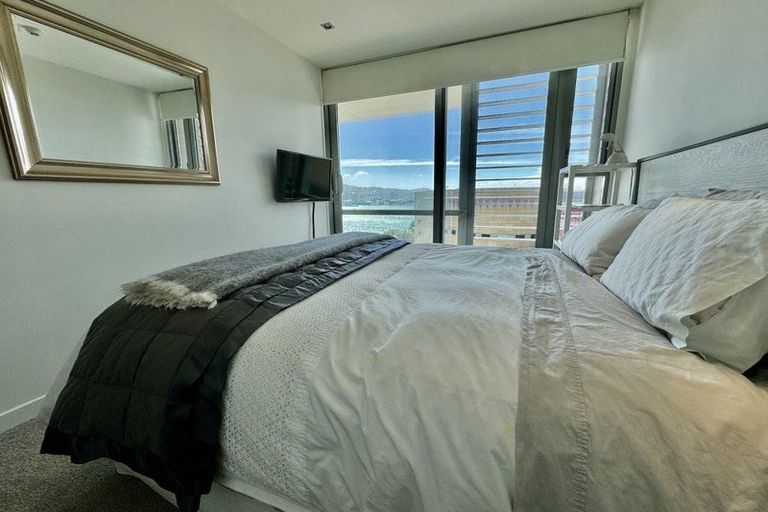 Photo of property in Portal Apartments, 8e/42 Cable Street, Te Aro, Wellington, 6011