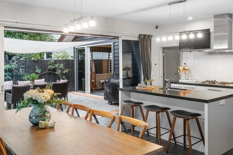 Photo of property in 10 Lake Drive, Karaka, Papakura, 2113