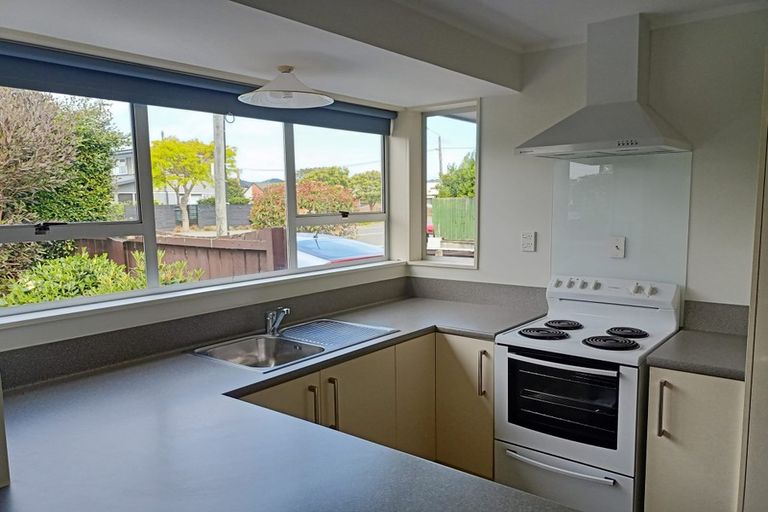 Photo of property in 1/39 Waimairi Road, Upper Riccarton, Christchurch, 8041