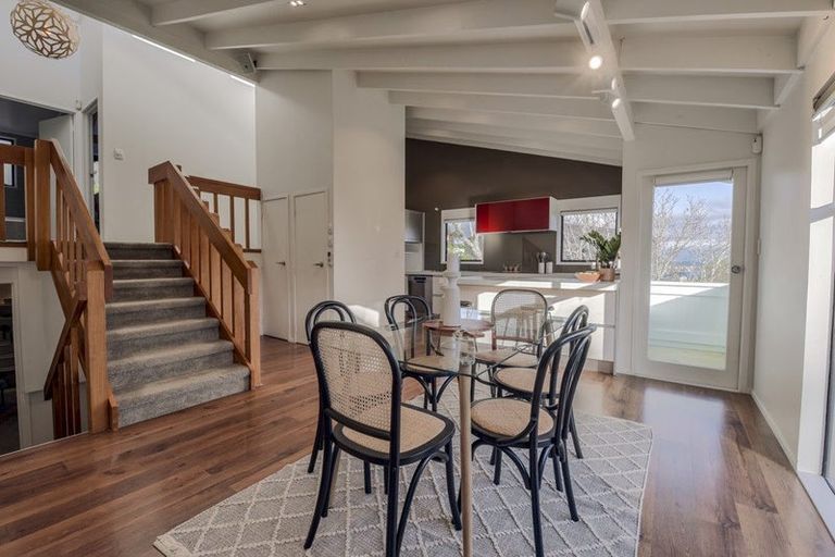 Photo of property in 2/24 Colonial Road, Birkenhead, Auckland, 0626