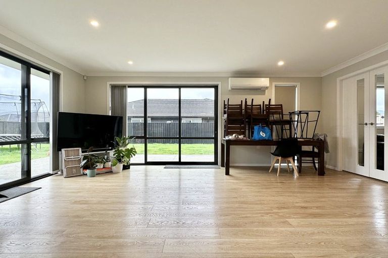 Photo of property in 23 Hopkirk Avenue, Wallaceville, Upper Hutt, 5018