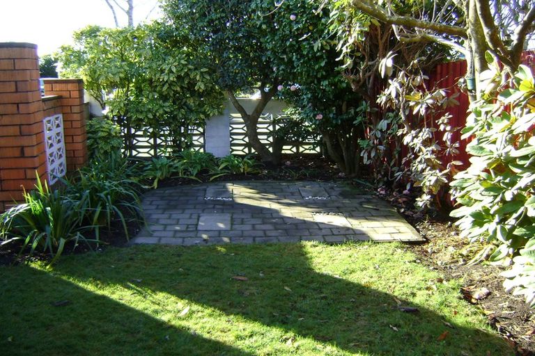 Photo of property in 22 Penwood Street, Russley, Christchurch, 8042