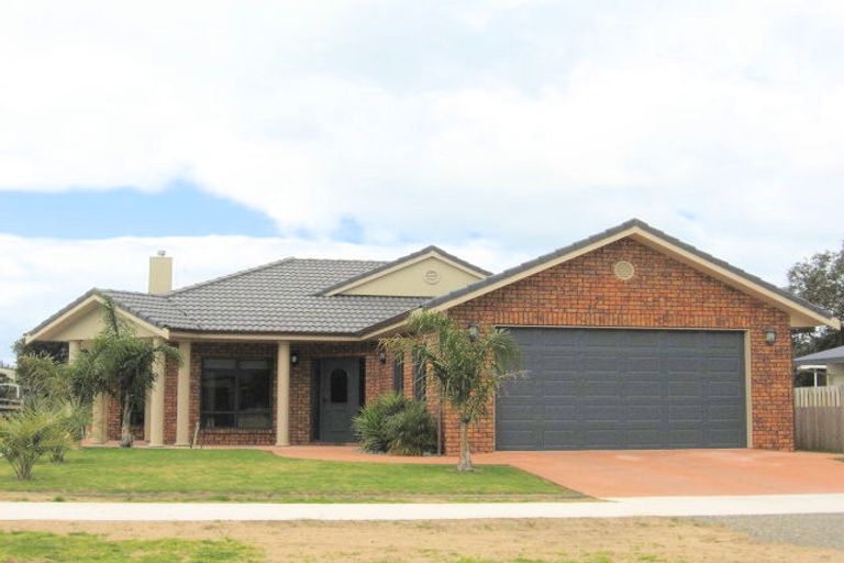 Photo of property in 214 Leander Road, Whangamata, 3620