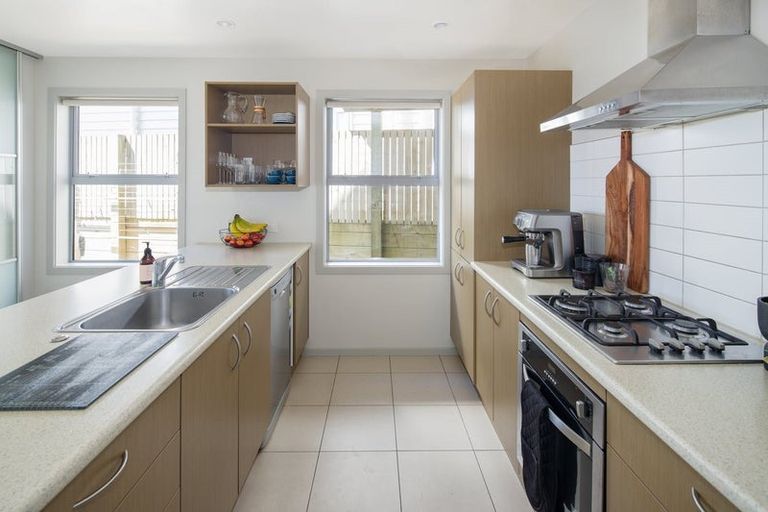 Photo of property in 19a Comber Place, Johnsonville, Wellington, 6037