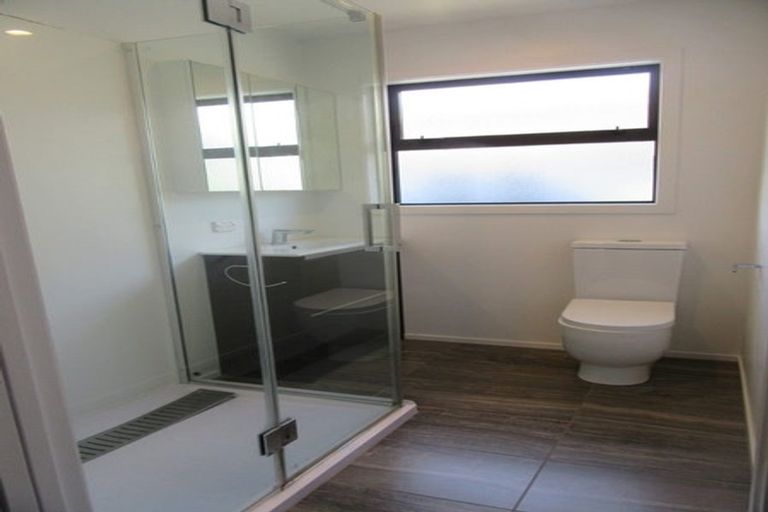 Photo of property in 77 Peverel Street, Riccarton, Christchurch, 8041