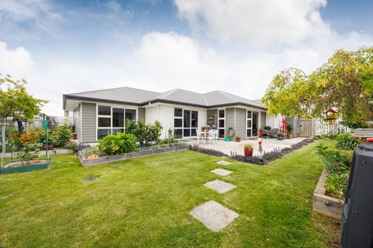 Photo of property in 10 Cherry Place, Feilding, 4702