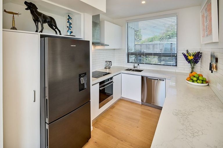 Photo of property in 6/78 Orangi Kaupapa Road, Northland, Wellington, 6012