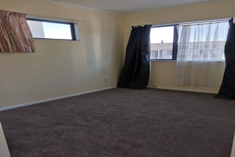 Photo of property in 43 Walworth Avenue, Pakuranga Heights, Auckland, 2010