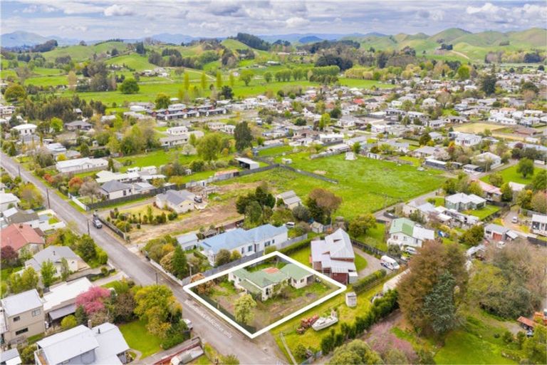 Photo of property in 46 Mcgreevy Street, Waipawa, 4210