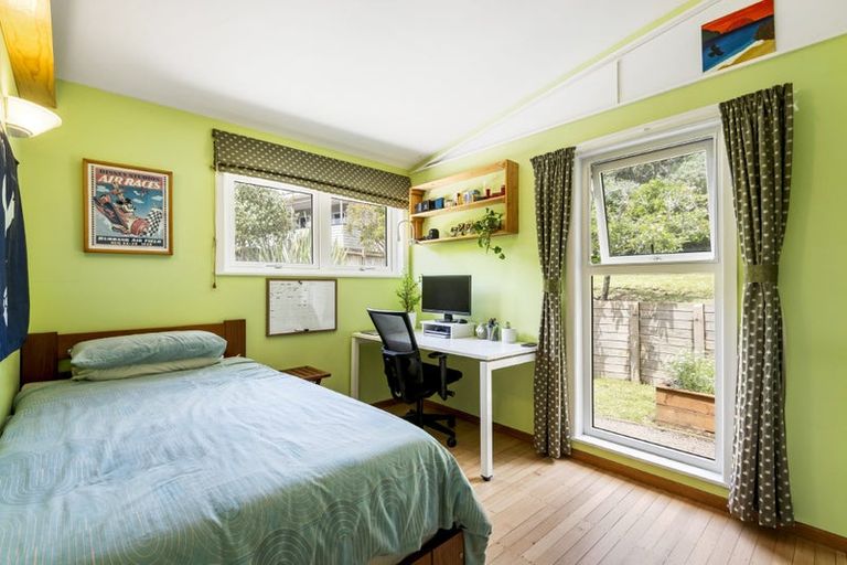 Photo of property in 94 Saddleback Rise, Murrays Bay, Auckland, 0630