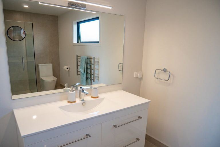 Photo of property in 4 Freyja Crescent, Coopers Beach, 0420