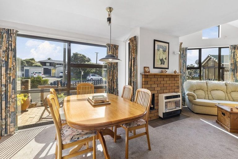 Photo of property in 4-u1 Richard Street, Titahi Bay, Porirua, 5022