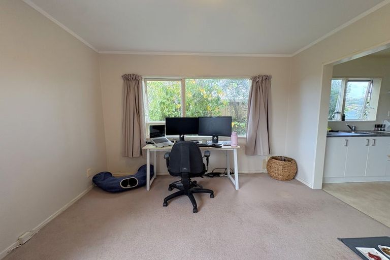 Photo of property in 61 Chartwell Drive, Crofton Downs, Wellington, 6035