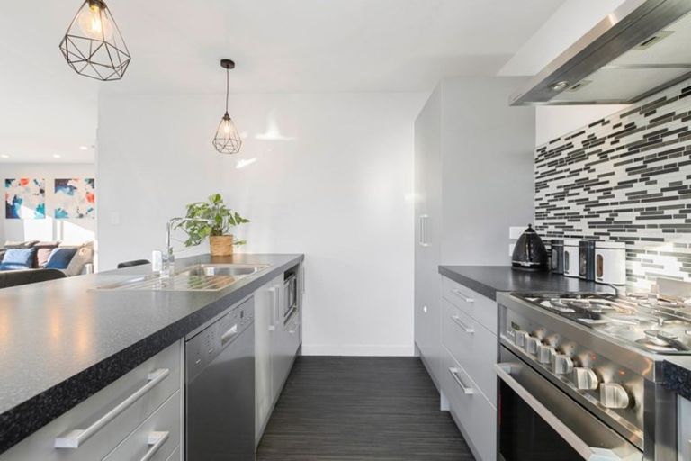 Photo of property in 131 Kennedy Road, Pyes Pa, Tauranga, 3112