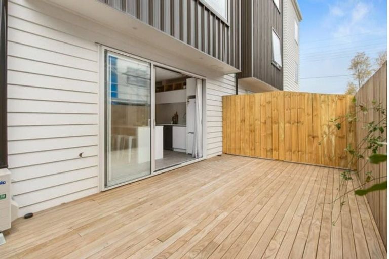 Photo of property in 44u3 May Street, Hamilton East, Hamilton, 3216