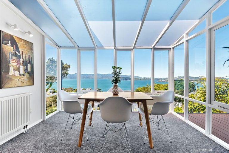 Photo of property in 15b Waru Street, Khandallah, Wellington, 6035