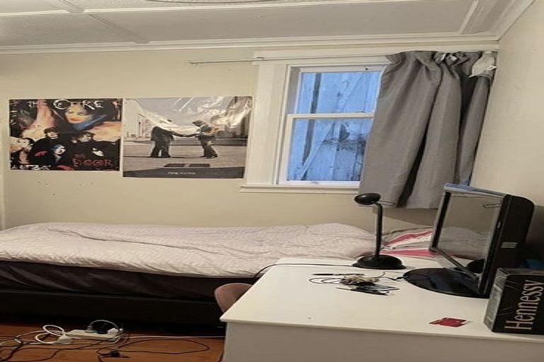 Photo of property in 27a Tanera Crescent, Brooklyn, Wellington, 6021