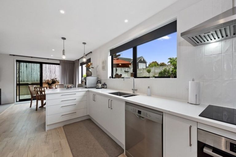Photo of property in 27u2 Joffre Street, Frankton, Hamilton, 3204