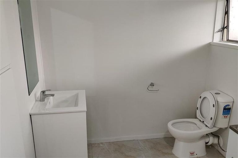 Photo of property in 1/14 Margaret Road, Papatoetoe, Auckland, 2025
