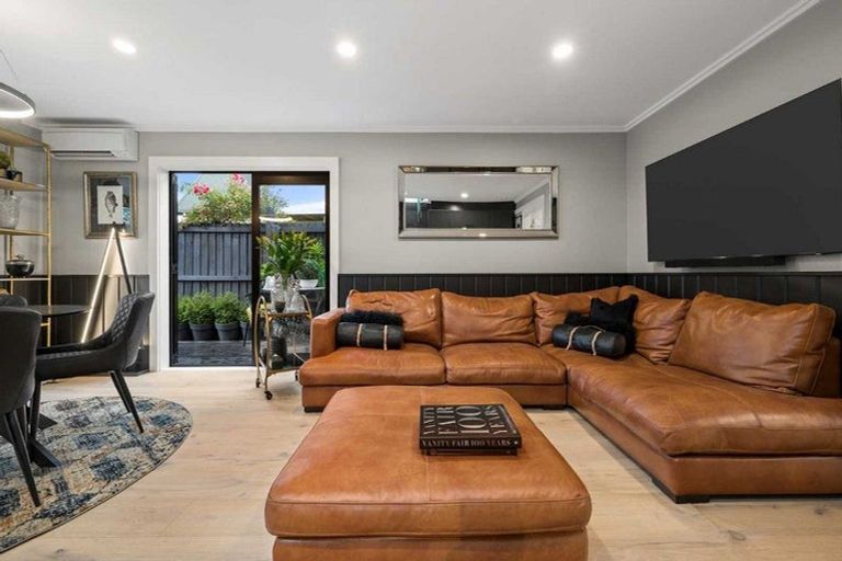 Photo of property in 2/19 Kilmarnock Street, Riccarton, Christchurch, 8011