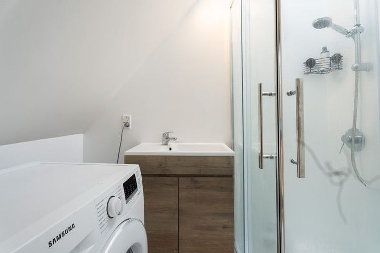 Photo of property in 15 Te Kiteroa Grove, Churton Park, Wellington, 6037