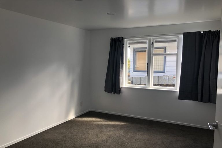 Photo of property in 11 Kotuku Street, Te Atatu Peninsula, Auckland, 0610