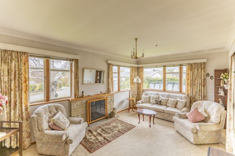 Photo of property in 4 Avon Terrace, Taradale, Napier, 4112