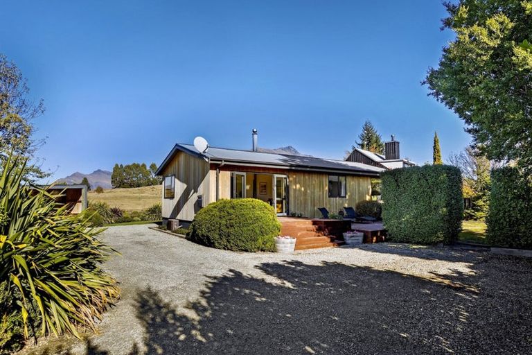 Photo of property in 65 Oregon Drive, Kelvin Heights, Queenstown, 9300