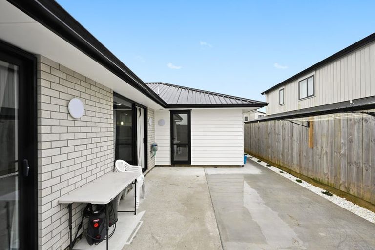 Photo of property in 60a Fitzwater Place, Henderson, Auckland, 0612