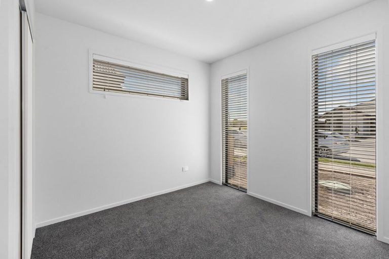 Photo of property in 8 Oakmill Drive, Casebrook, Christchurch, 8051