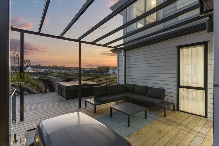 Photo of property in 20d Longshore Drive, Long Bay, Auckland, 0630