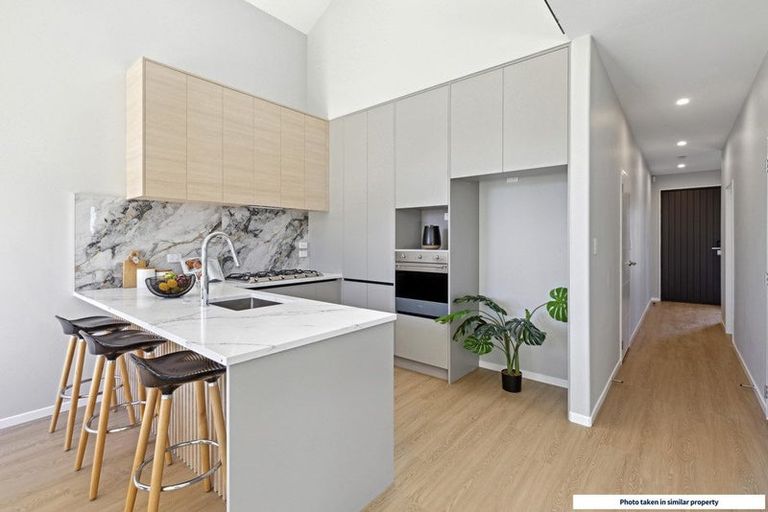 Photo of property in 2 Paretao Street, Massey, 0614