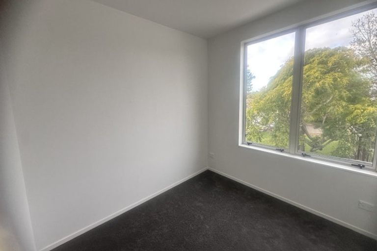 Photo of property in 14b Sunlands Drive, Manurewa, Auckland, 2102