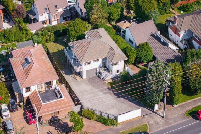 Photo of property in 213 Hobsonville Road, Hobsonville, Auckland, 0618