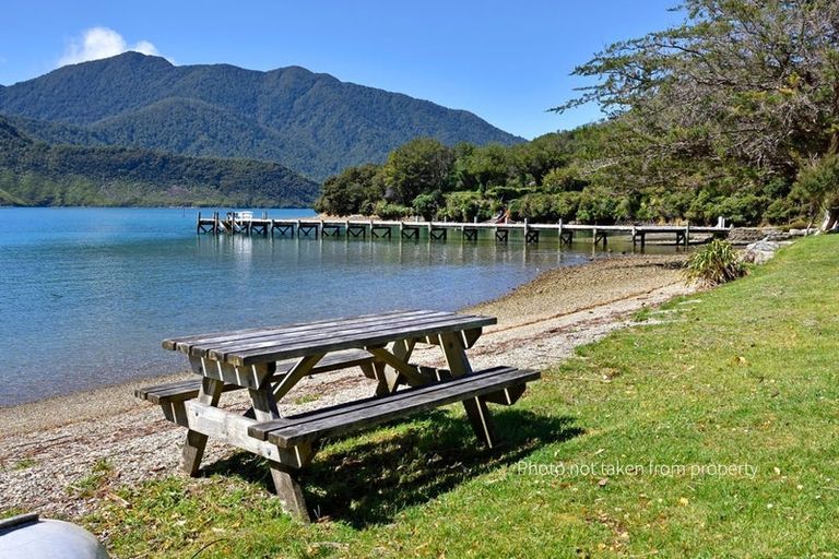Photo of property in 3215 Archers Road, Tennyson Inlet, 7195